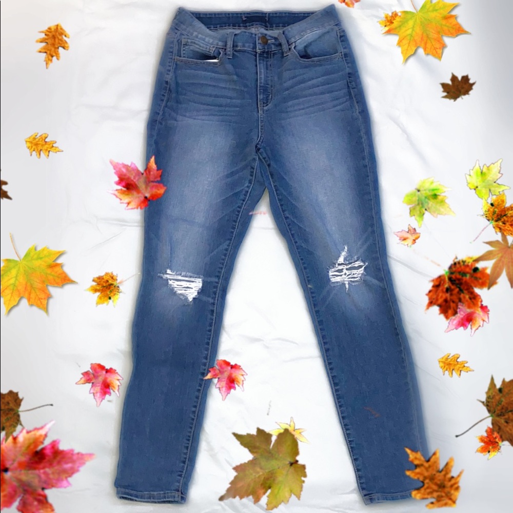 MUDD Ripped Blue Stretchy Jeans